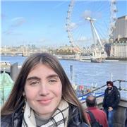 Soy una chica aplicada y constante, capaz de impartir y adaptarse a todo tipo de necesidades del alumnado